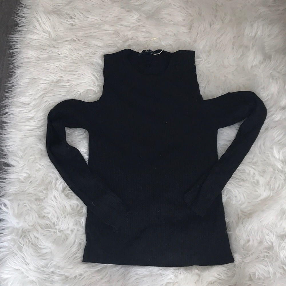 Never Worn! Zara Black Ribbed Cold Shoulder Top